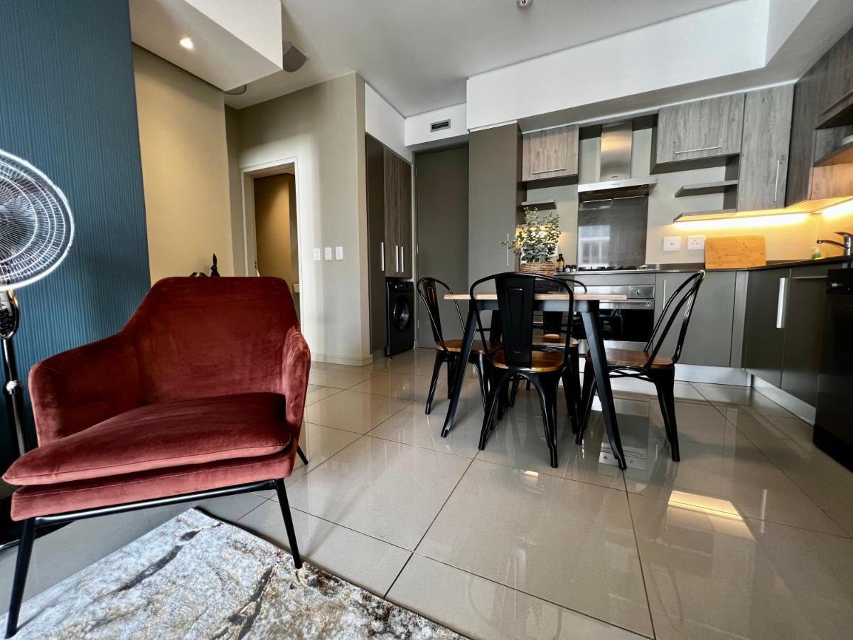 The Tyrwhitt Rosebank Apartments (Adults Only) Johannesburg Zewnętrze zdjęcie